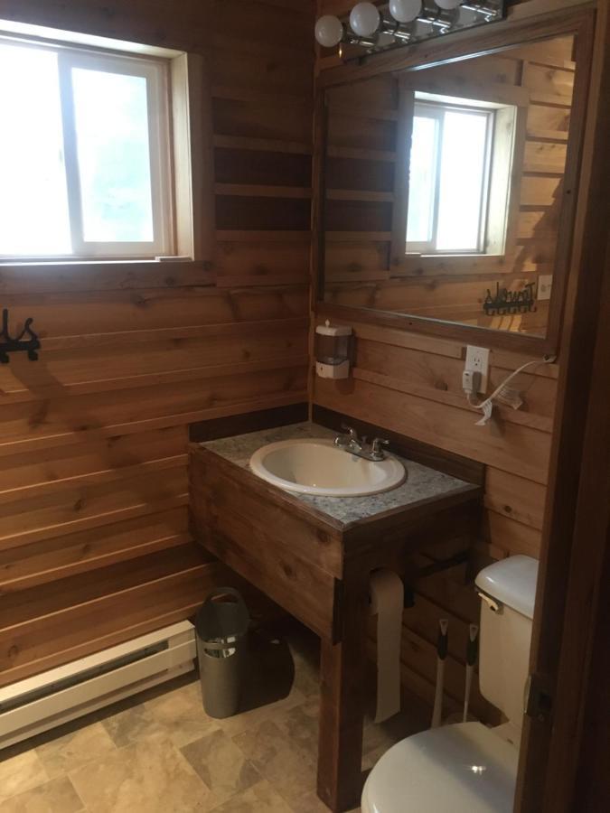 Whispering Woods Ak Cabins Kasilof Exterior photo
